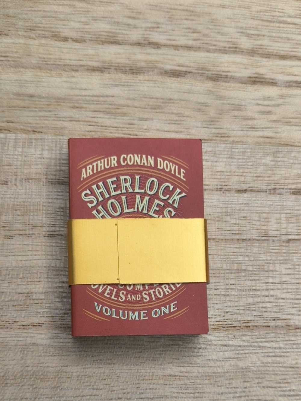 Zuru Mini Brands Luxury Sherlock Holmes Book